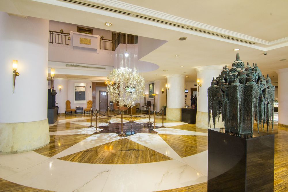 Grand Candi Hotel Semarang Extérieur photo
