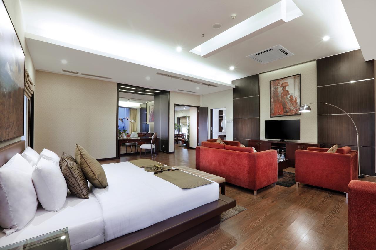 Grand Candi Hotel Semarang Extérieur photo