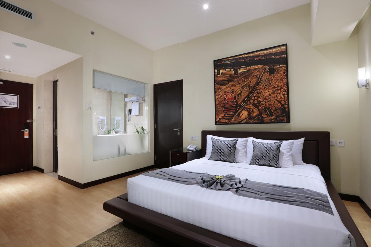 Grand Candi Hotel Semarang Extérieur photo